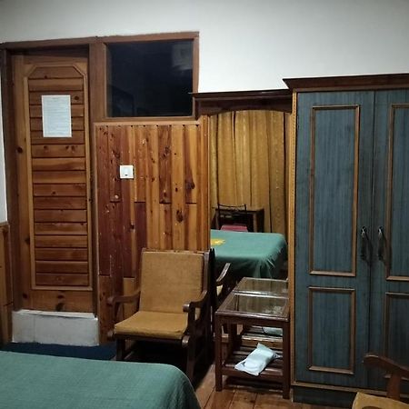 Auspiscious Him View Hotel McLeod Ganj Bagian luar foto